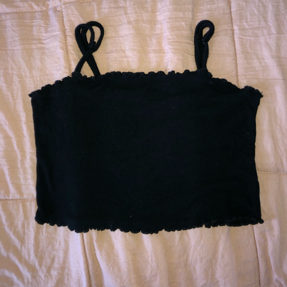 Black garage cropped ruffle cami